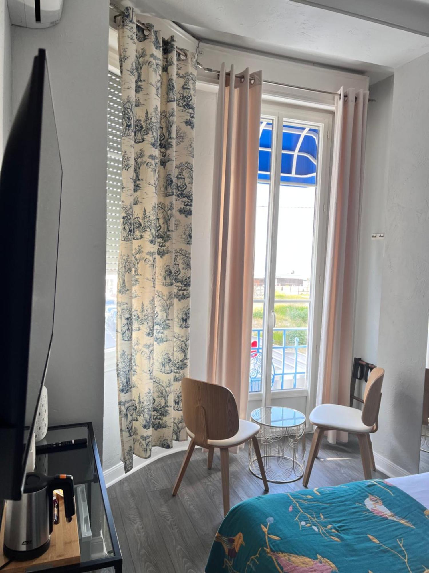 Hotel Eden - La Baigneuse